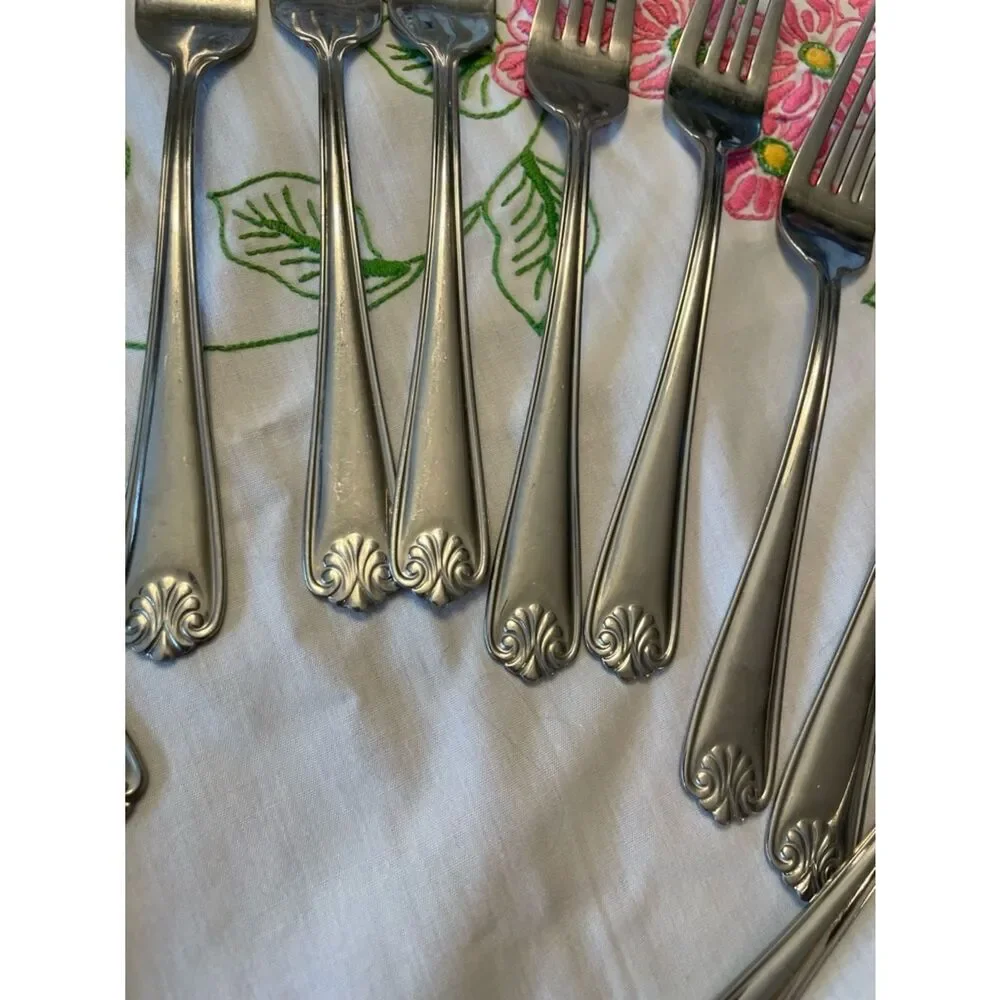 Cambridge Stainless SHELL Pattern Flatware Set/Pieces